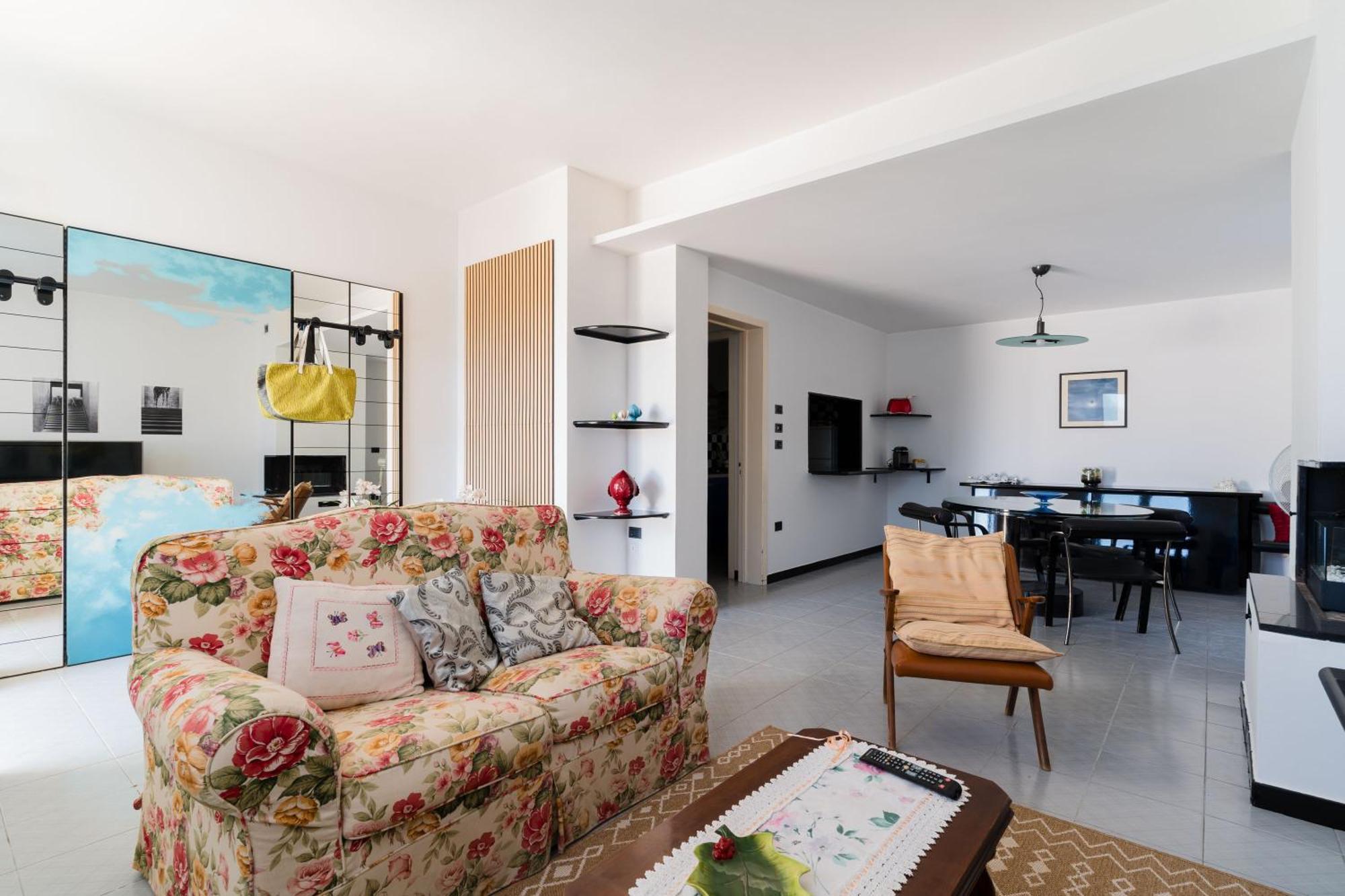 Intera Casa Ad Uso Esclusivo Con 3 Camere 2 Bagni Giardino Wifi Parcheggio Lavatrice Microonde Barbecue Macchina Caffe Tuglie Kültér fotó
