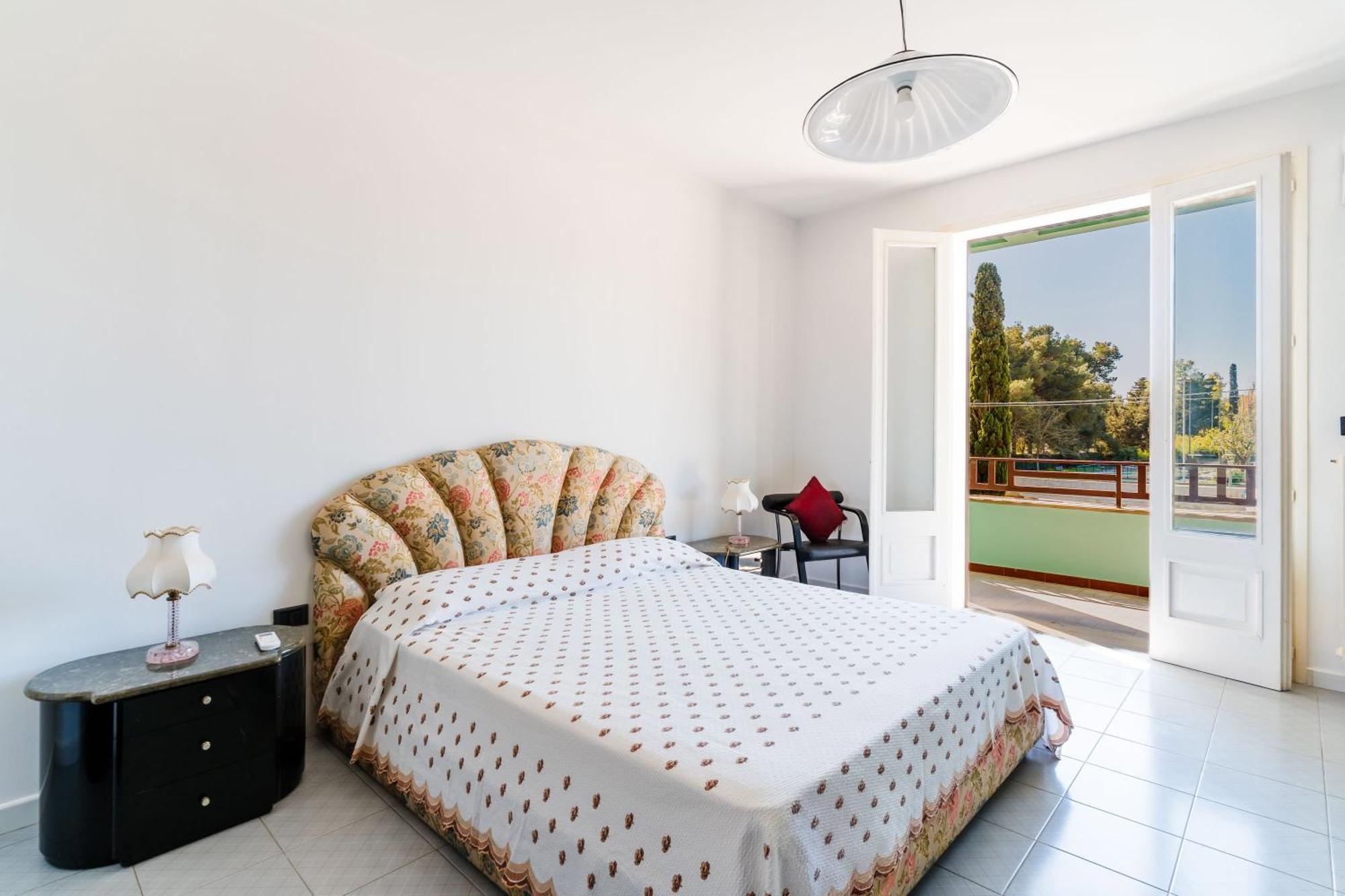 Intera Casa Ad Uso Esclusivo Con 3 Camere 2 Bagni Giardino Wifi Parcheggio Lavatrice Microonde Barbecue Macchina Caffe Tuglie Kültér fotó