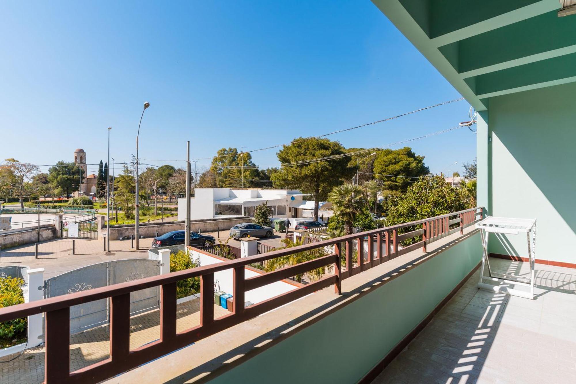 Intera Casa Ad Uso Esclusivo Con 3 Camere 2 Bagni Giardino Wifi Parcheggio Lavatrice Microonde Barbecue Macchina Caffe Tuglie Kültér fotó